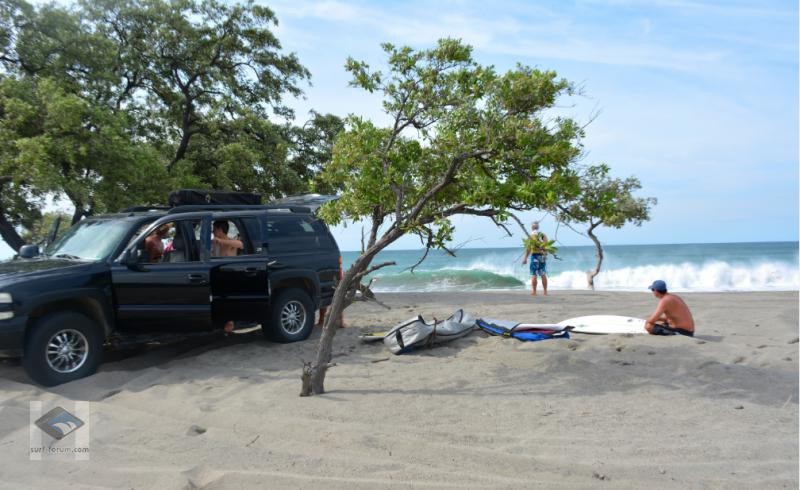 Punta chivo surf Camp in Salina Cruz, Oaxaca, Mexiko. 
Schauen  Sie jetzt vorbei www.puntachivosurfcamp.com
Weltklasse rechte Wellen, 15 verschiedene Strände, keine Menschenmassen, keine Neoprenanzüge. Ohne Frage Welche der besten Wellen auf  der ganzen